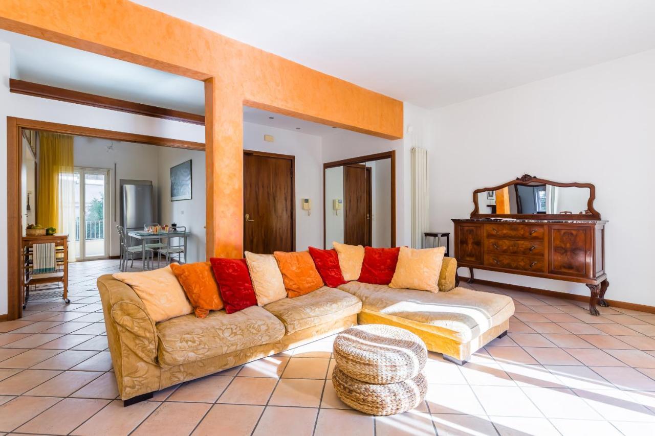 Vomero Family By Wonderful Italy * Neapol